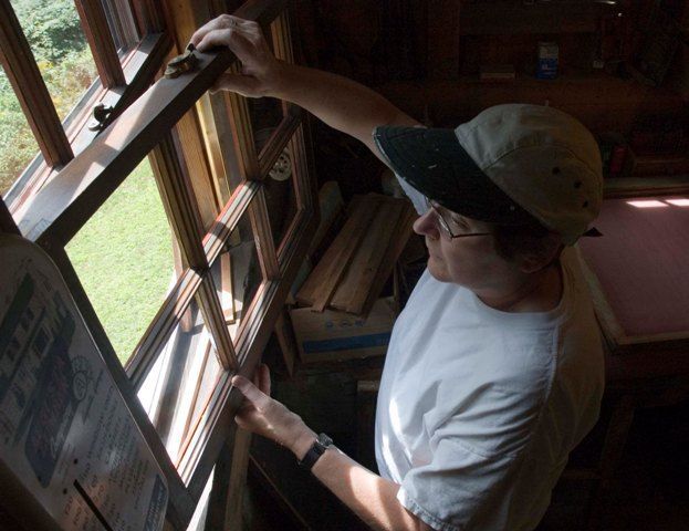 Демонтаж деревянных окон